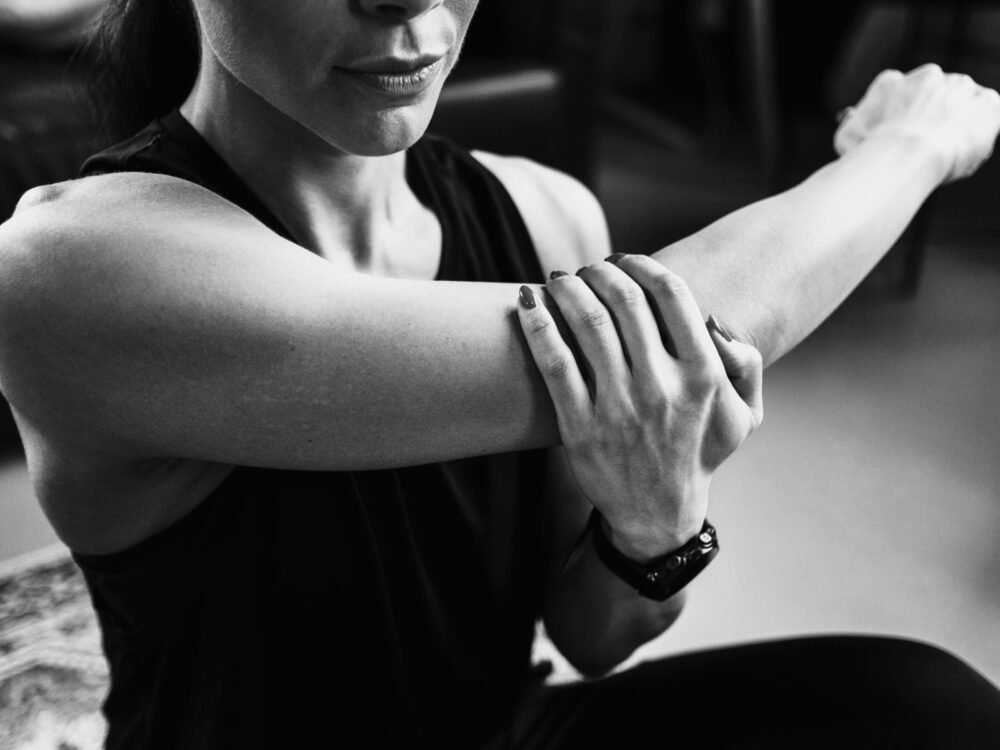 Elbow pain associated with tennis and golfer’s elbow